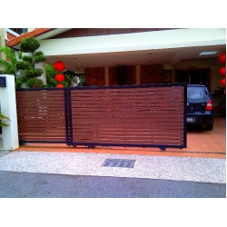 Sliding Gate
